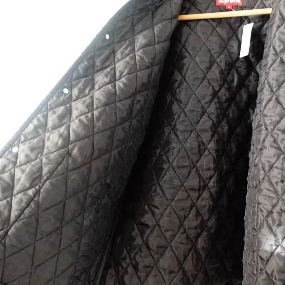 SUPREME Jacket Medium Black Gold Chain Quilted Reverse‎ Streetwear Y2K Logo NWT